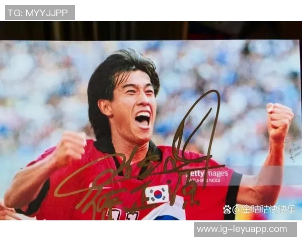 成都蓉城授予徐正源功勋主教练称号助力冲超与亚冠征程